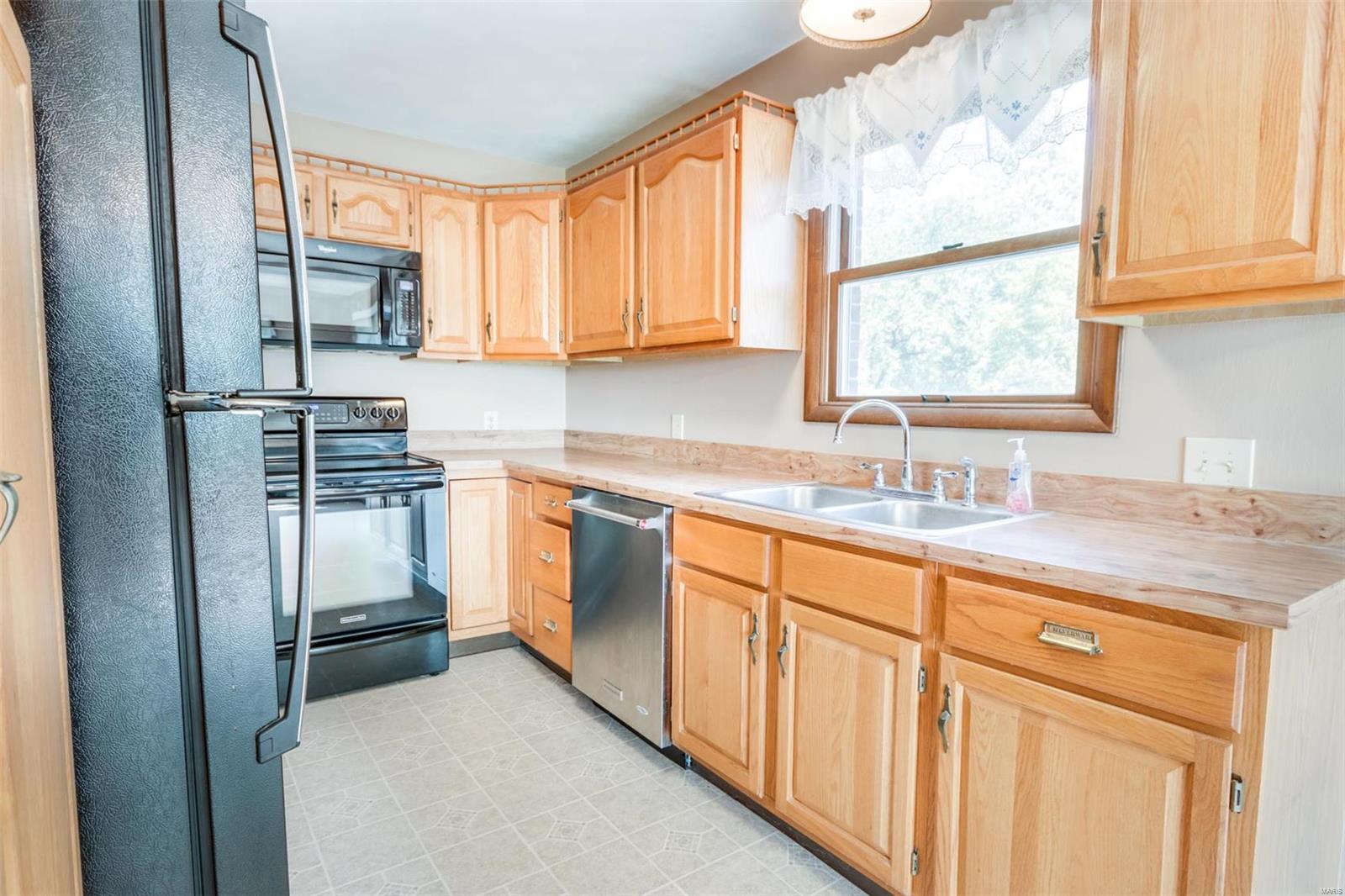 7058 Triple Lakes Road Millstadt, IL 62260 - Photo 14 of 34 Gallery Image 14