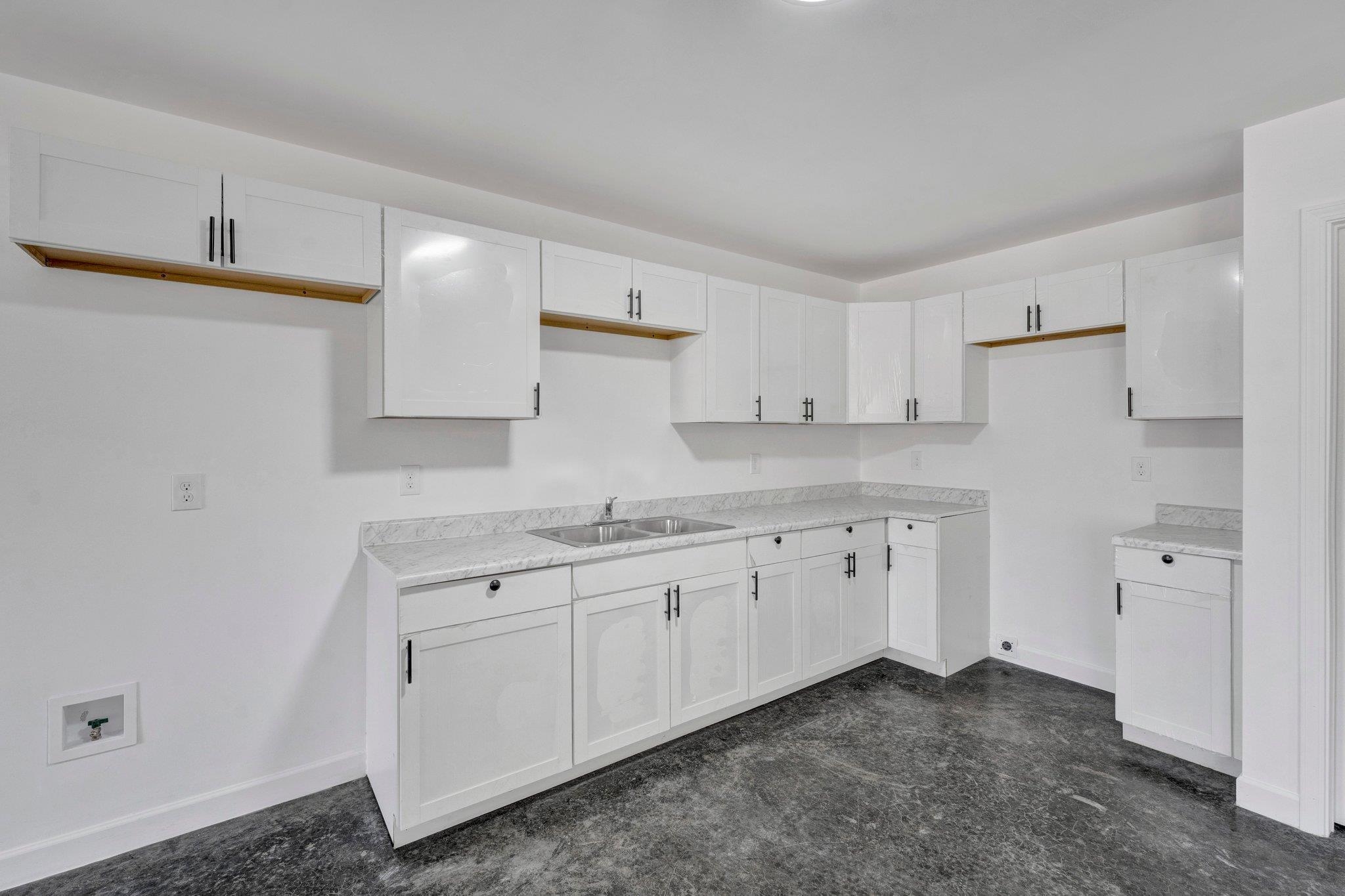 3160 Rochester Road Memphis, TN 38109 - Photo 8 of 13