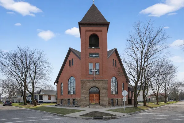 $249,900 | 101 West Church Street, Evansville, WI 53536