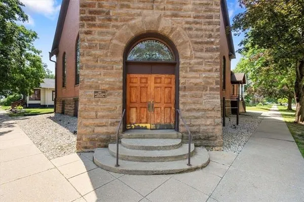 $249,900 | 101 West Church Street, Evansville, WI 53536