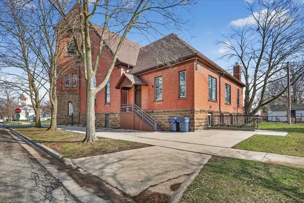 $249,900 | 101 West Church Street, Evansville, WI 53536