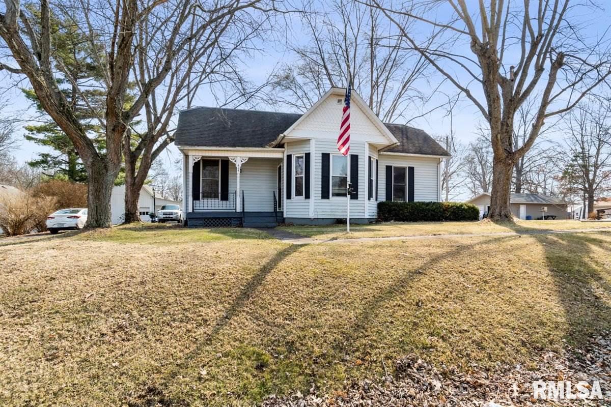 404 West Madison Street Athens, IL 62613 - Photo 1 of 21 Gallery Image 1