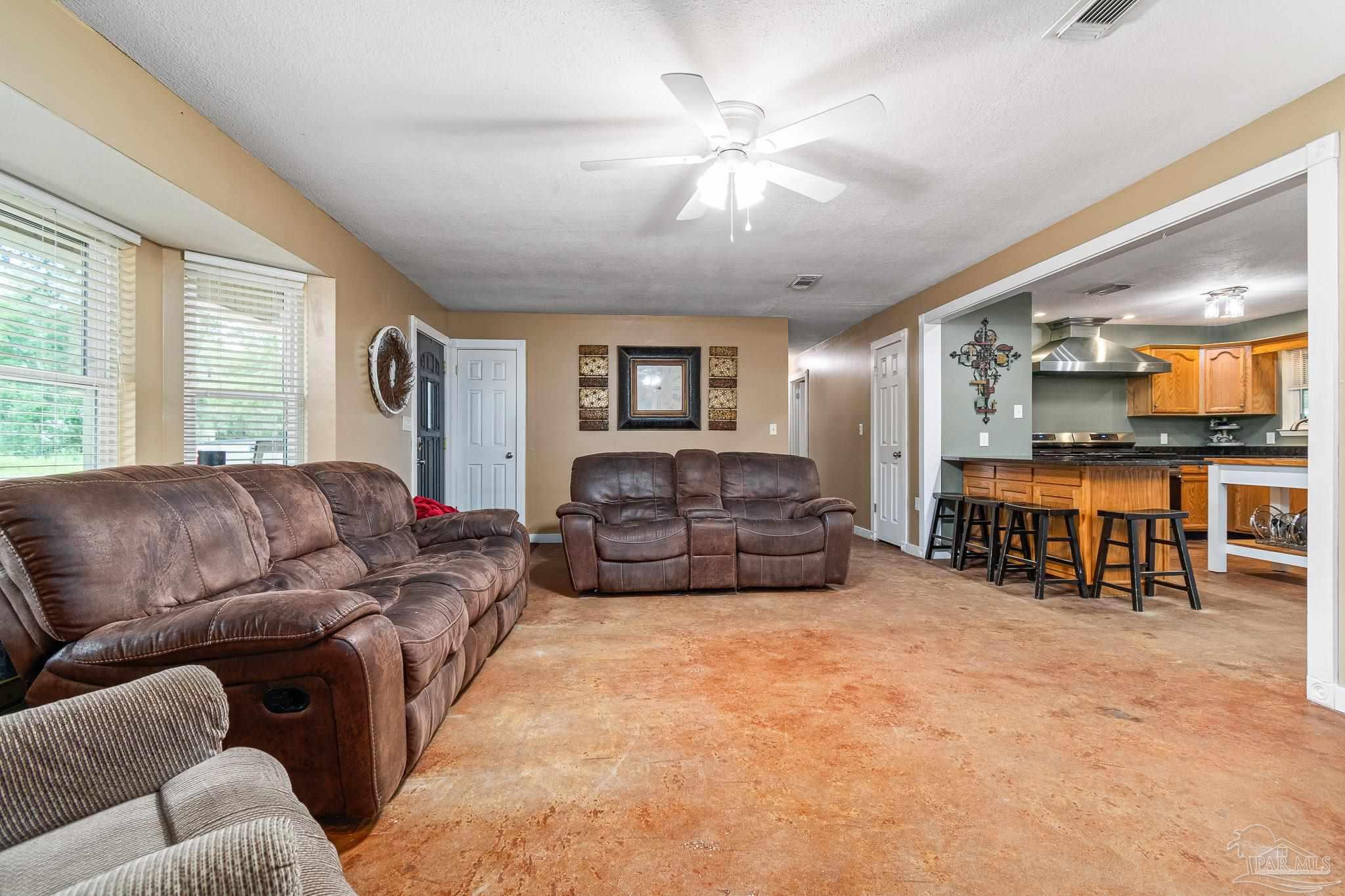 7024 Heath Road Milton, FL 32570 - Photo 7 of 50 Gallery Image 7