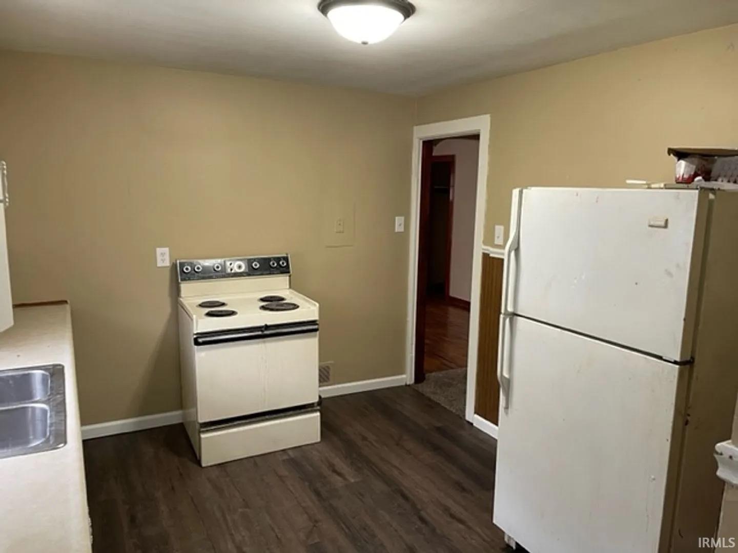 4816 Monroe Street Fort Wayne, IN 46806 - Photo 5 of 11