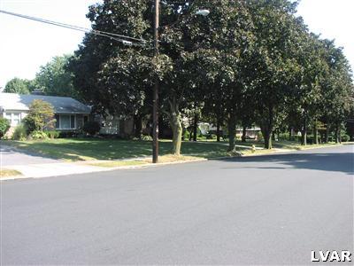 1454 Kelchner Road Bethlehem, PA 18018 - Photo 3 of 15 STREET SCENE Looking South