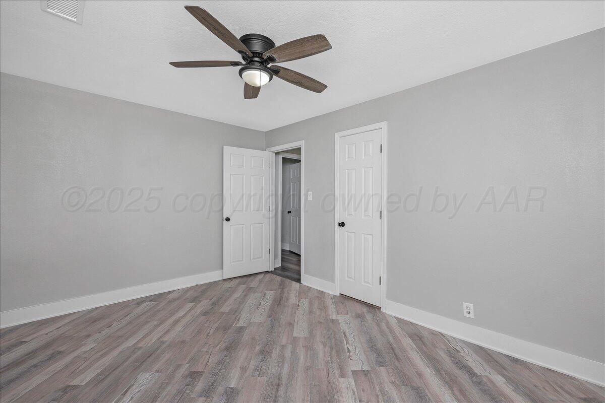 111 South Western Street Amarillo, TX 79106 - Photo 12 of 19 12-Bedroom 2 View 2