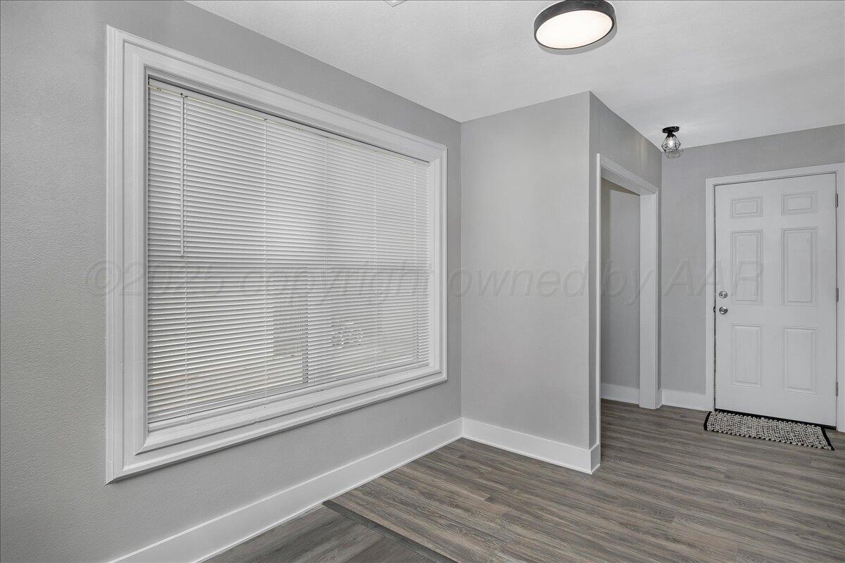 111 South Western Street Amarillo, TX 79106 - Photo 8 of 19 08-Dining Area