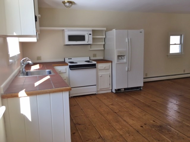 72 Griswold Drive Rockingham, VT 05101 - Photo 6 of 13 Gallery Image 6