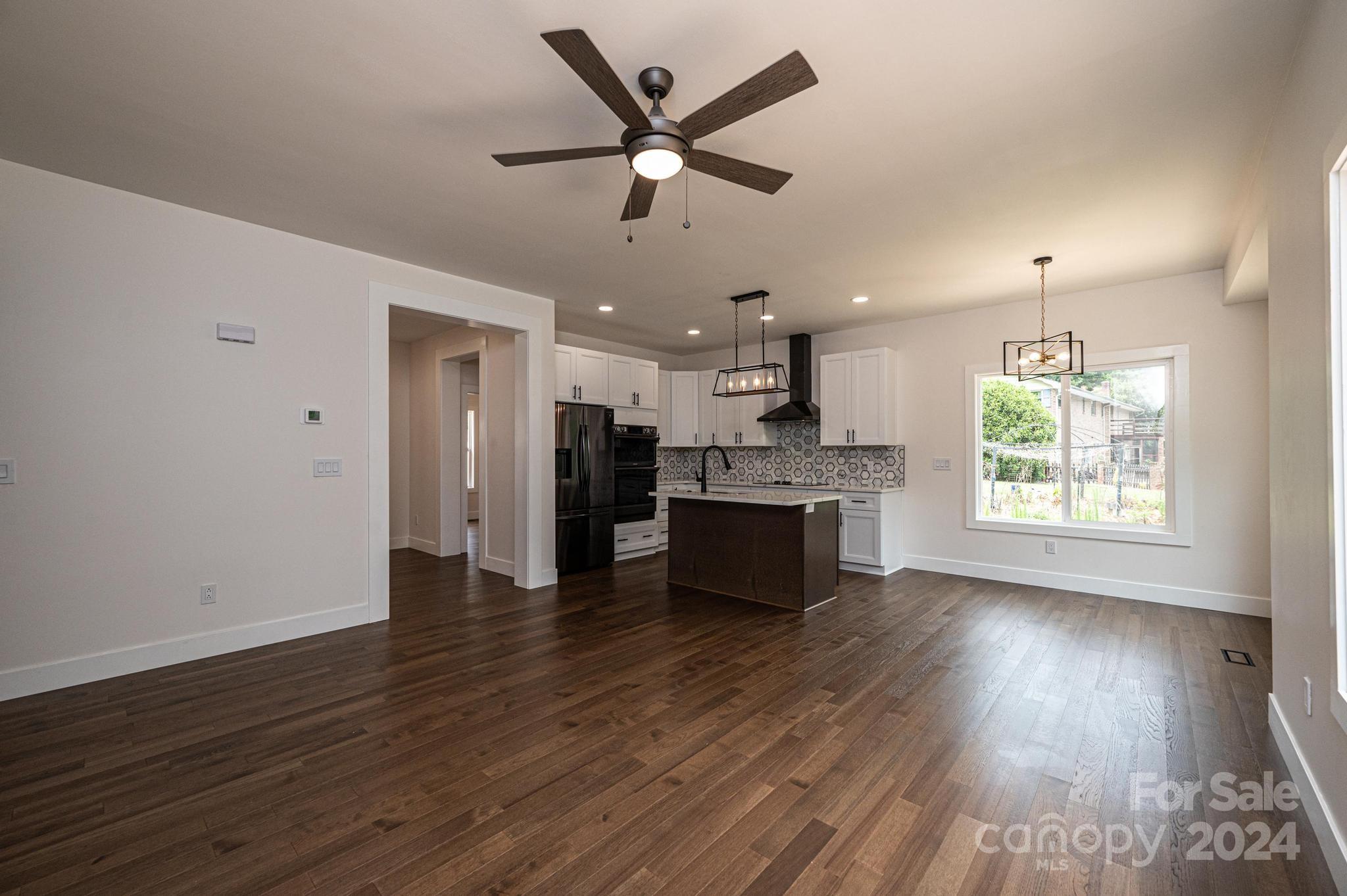 4931 Midway Sand Road Hickory, NC 28601 - Photo 11 of 46 Gallery Image 11