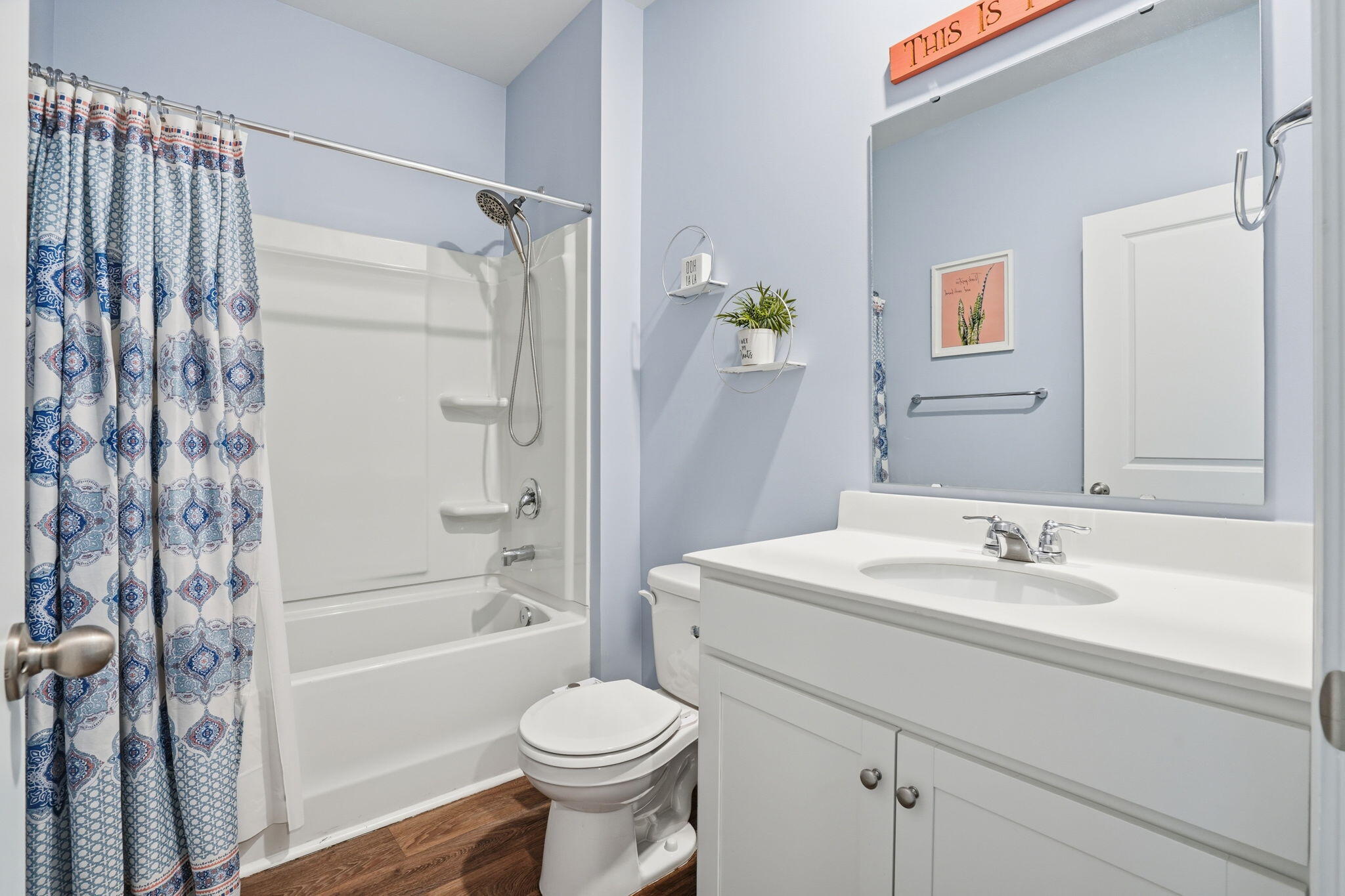 153 Ivory Shadow Road Summerville, SC 29486 - Photo 17 of 31 Secondary Bathroom