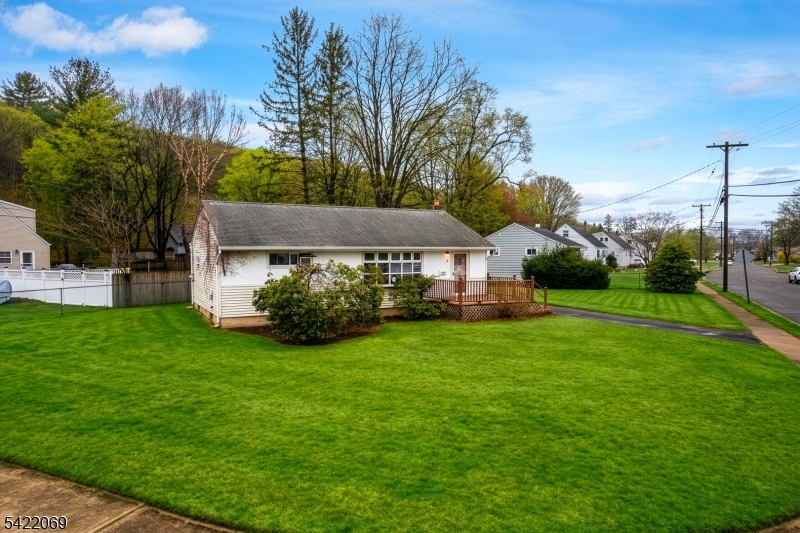 18 Dickerson Mine Road Mine Hill, NJ 07803 - Photo 4 of 27