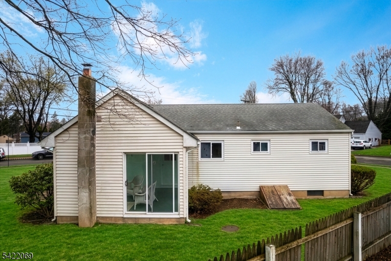 18 Dickerson Mine Road Mine Hill, NJ 07803 - Photo 5 of 27