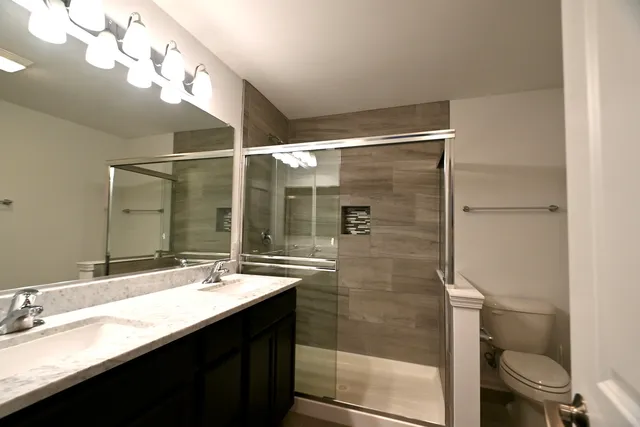 $3,600 | 8602 Ferris Avenue, Morton Grove, IL 60053