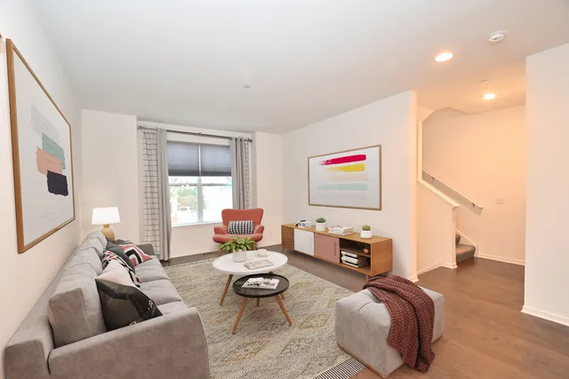 $3,600 | 8602 Ferris Avenue, Morton Grove, IL 60053