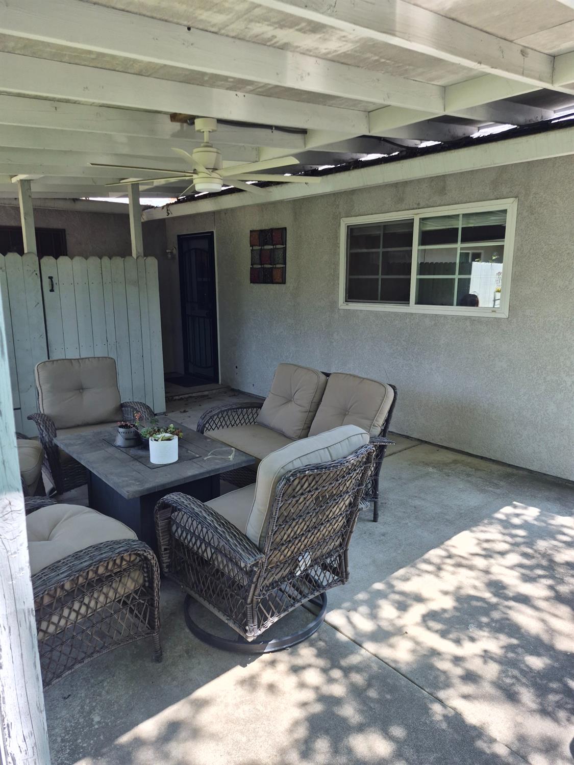 5817 Keyntel Street Citrus Heights, CA 95621 - Photo 21 of 30 a living room with furniture and a window