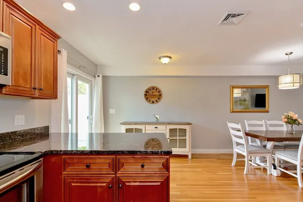 $3,500 | 28 Richardson Street, Unit 1, Wakefield, MA 01880