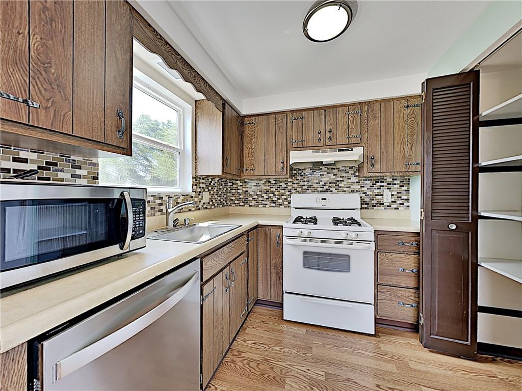 3077 Mt Troy Road Pittsburgh, PA 15212 - Photo 16 of 25