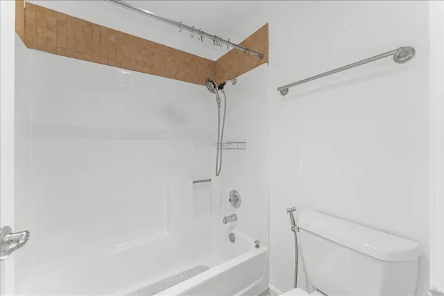 $495,000 | 630 Canyon Oaks Drive, Unit C, Oakland, CA 94605