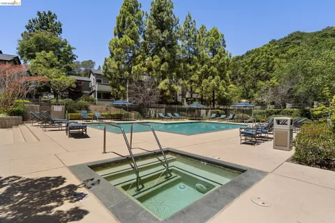 $495,000 | 630 Canyon Oaks Drive, Unit C, Oakland, CA 94605