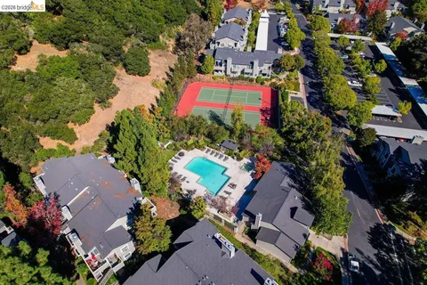 $495,000 | 630 Canyon Oaks Drive, Unit C, Oakland, CA 94605