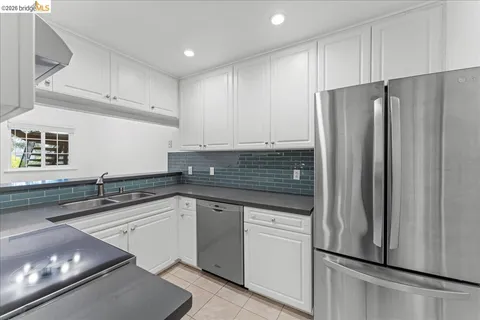 $495,000 | 630 Canyon Oaks Drive, Unit C, Oakland, CA 94605