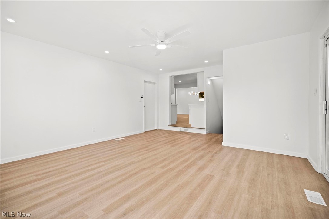 24729 Ronan Road Bedford Heights, OH 44146 - Photo 10 of 32 Gallery Image 10