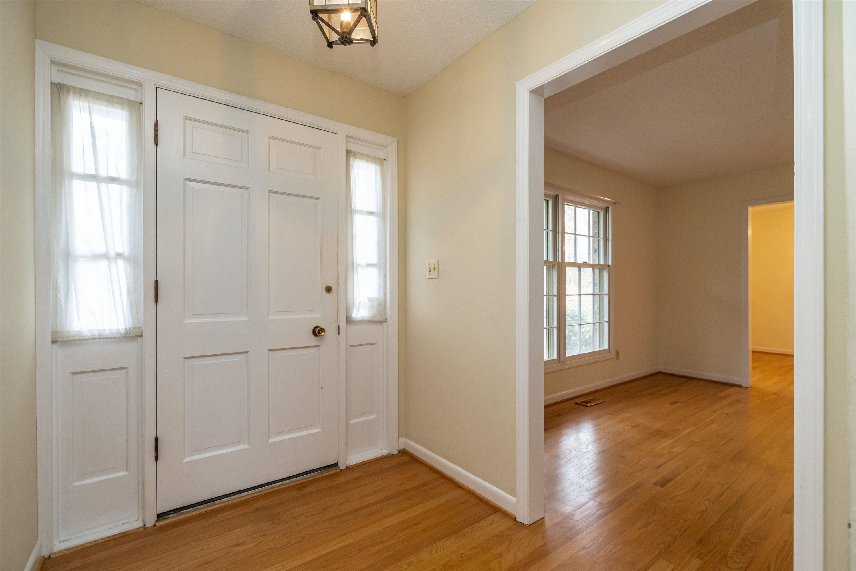 5304 Birch Place Raleigh, NC 27609 - Photo 5 of 30 Photo 5
