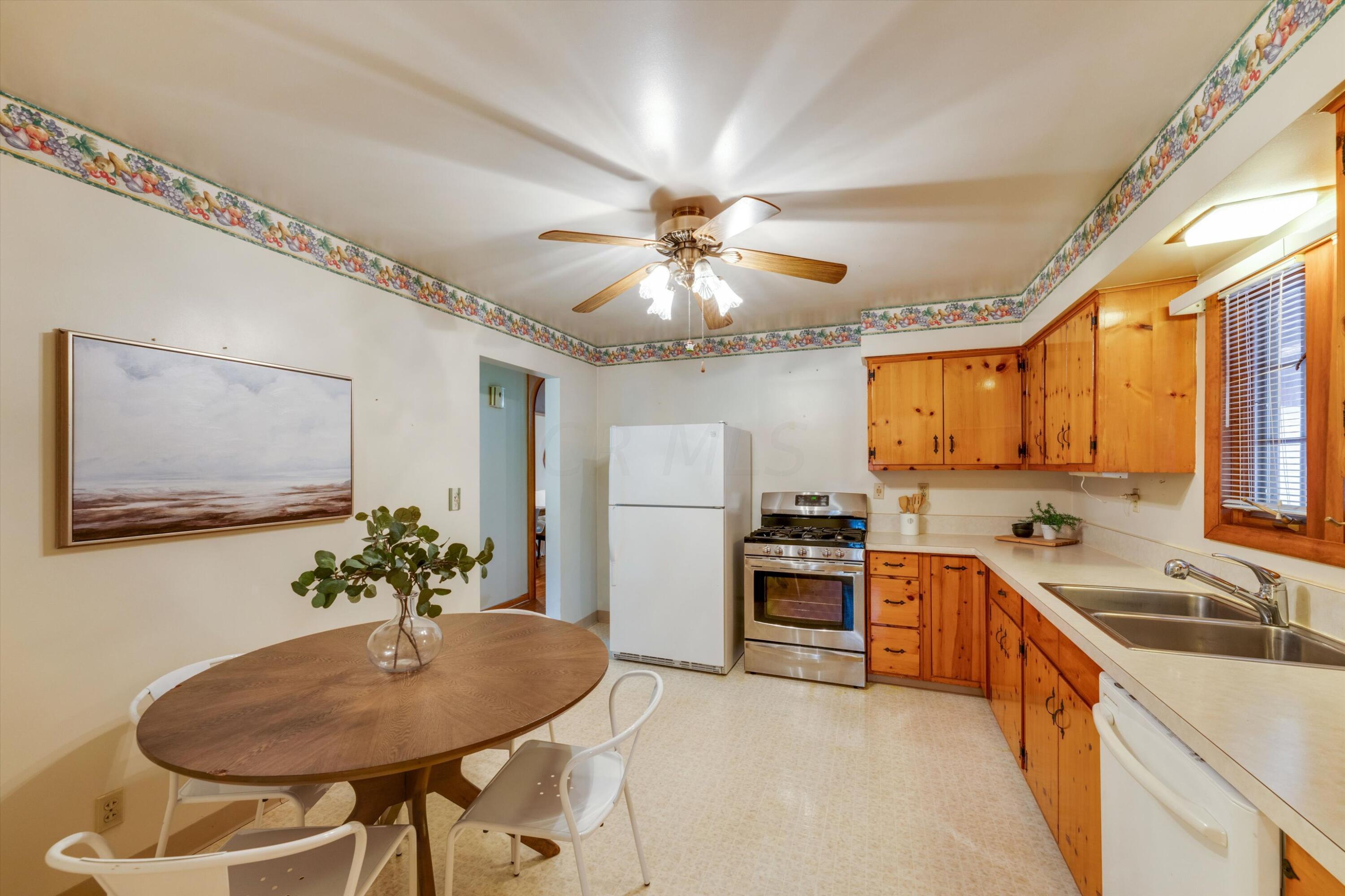 652 Bernhard Road Columbus, OH 43213 - Photo 15 of 53 21-dsc03097-dsc03099