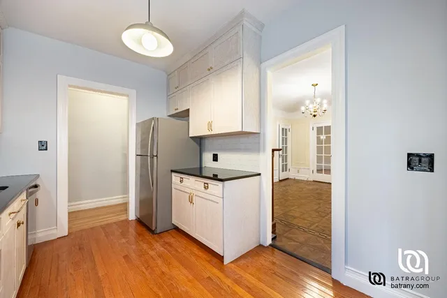 $6,000 | 93 Park Terrace West, Unit 2 | Inwood