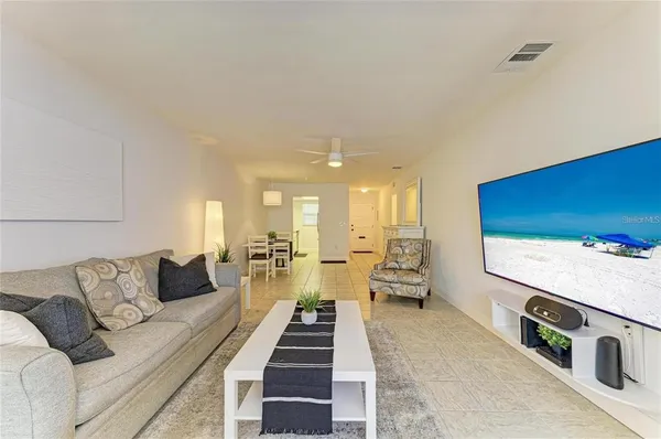 $1,150 | 9810 Dorado Avenue, Unit 9810, Bradenton, FL 34210