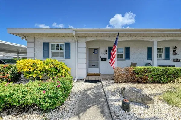 $1,150 | 9810 Dorado Avenue, Unit 9810, Bradenton, FL 34210