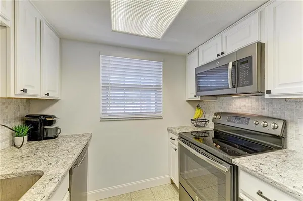 $1,150 | 9810 Dorado Avenue, Unit 9810, Bradenton, FL 34210