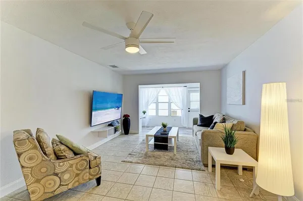 $1,150 | 9810 Dorado Avenue, Unit 9810, Bradenton, FL 34210