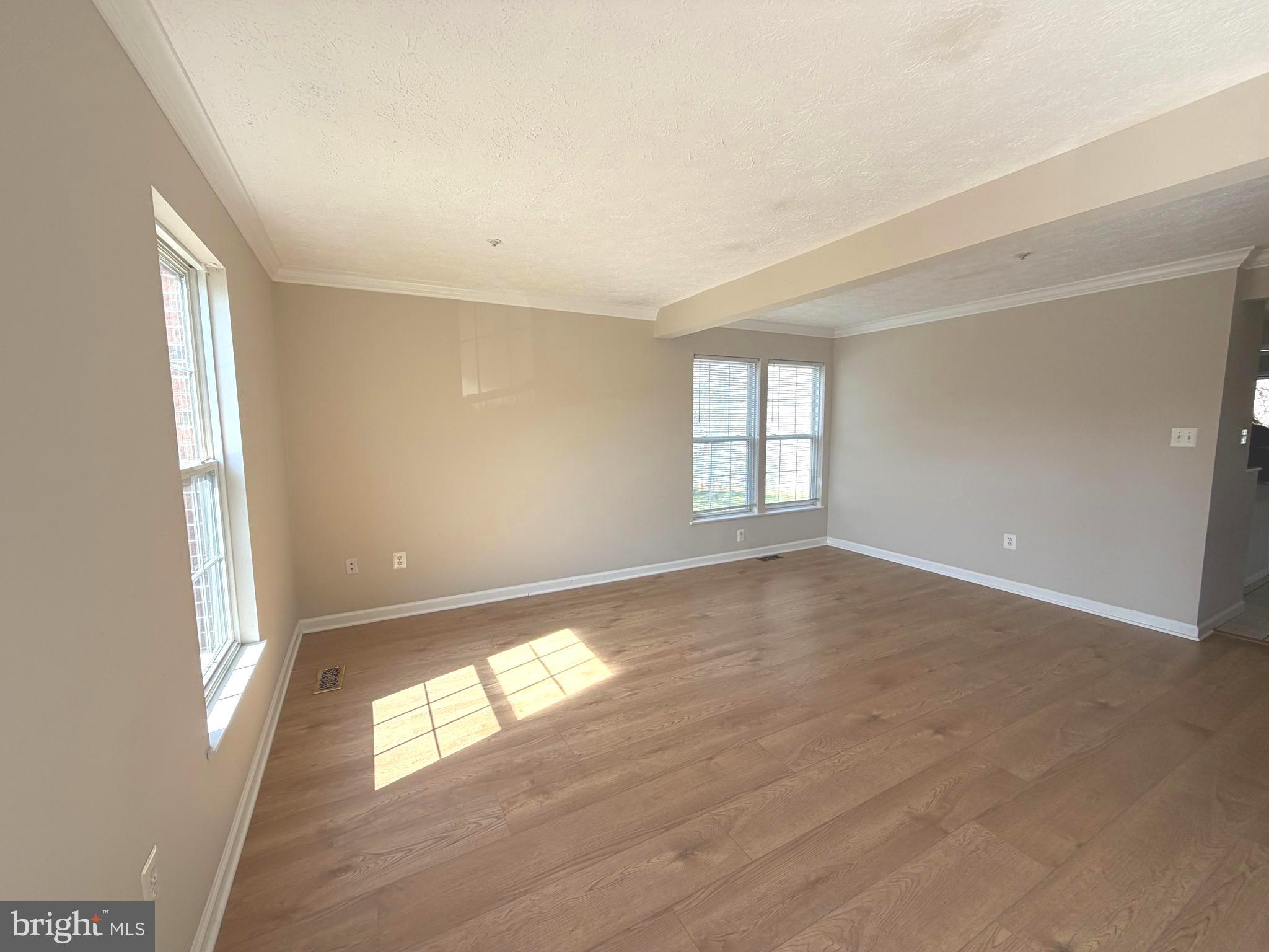 1601 Coopers Way Frederick, MD 21701 - Photo 5 of 31 living room