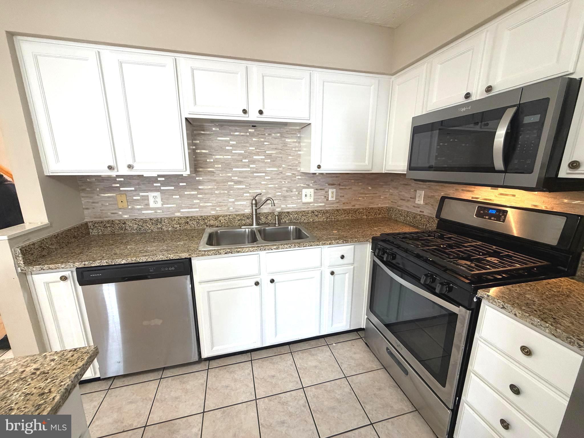 1601 Coopers Way Frederick, MD 21701 - Photo 9 of 31 Alt view of kitchen