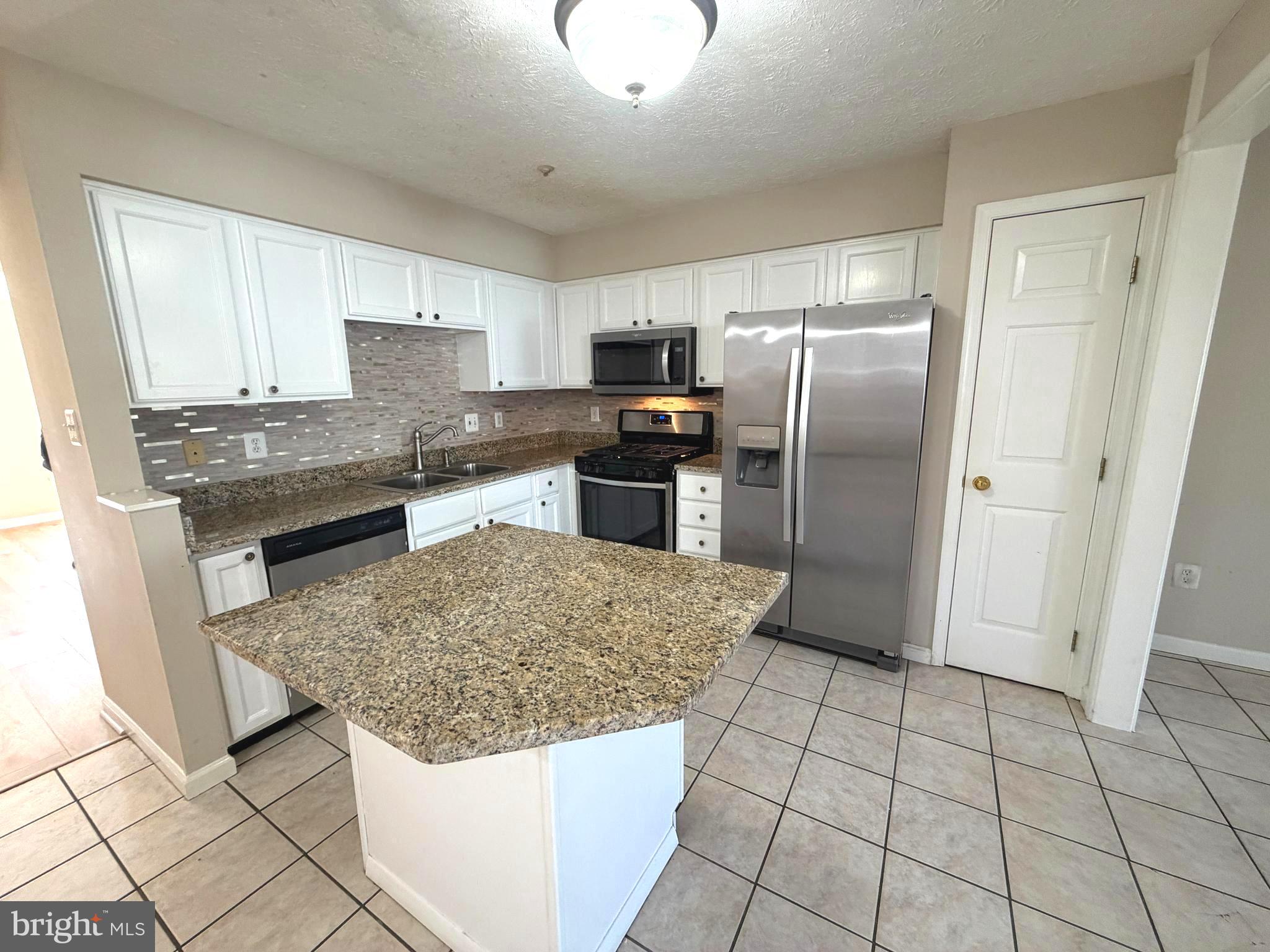 1601 Coopers Way Frederick, MD 21701 - Photo 10 of 31 Alt view of kitchen