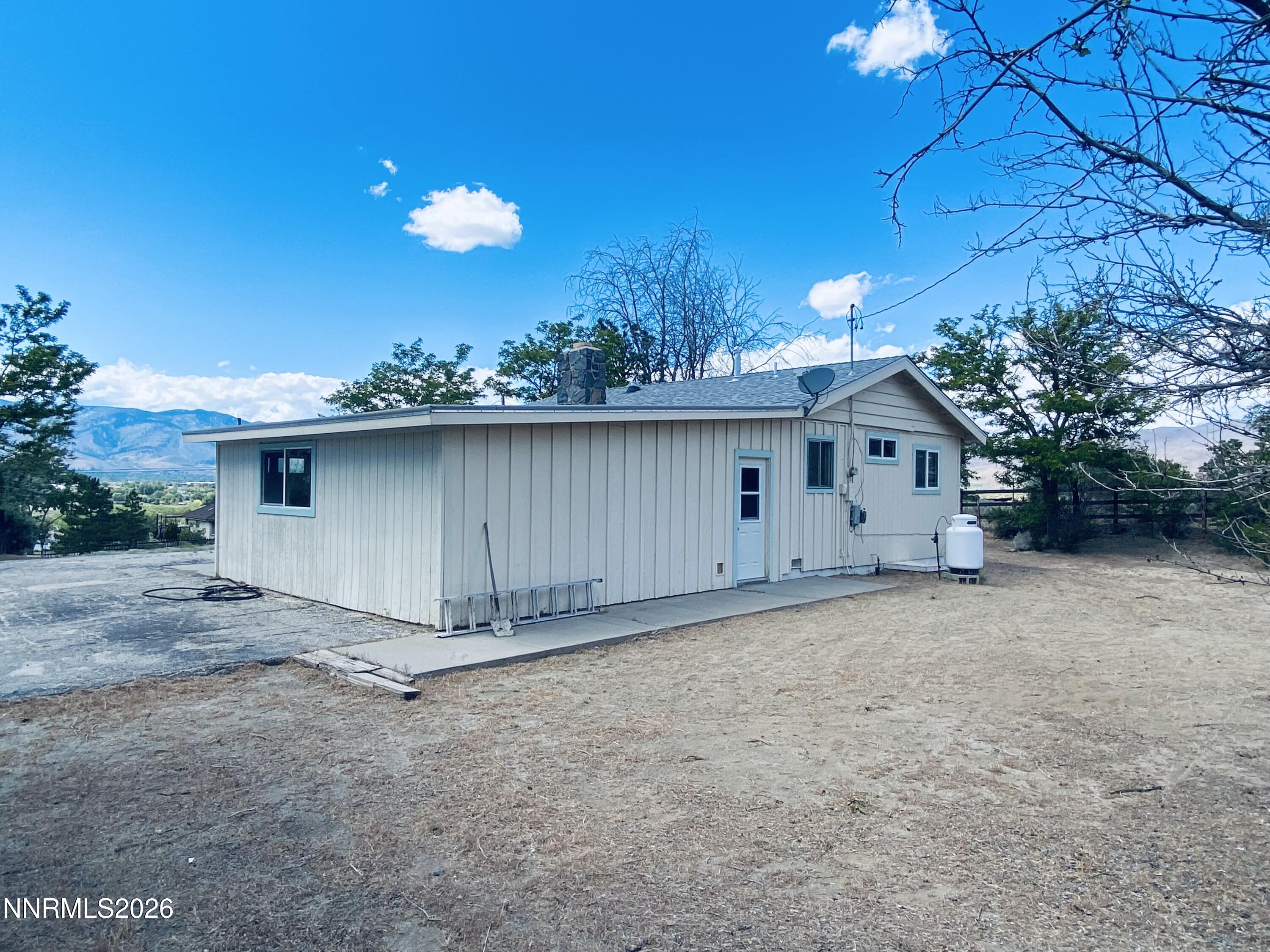 1229 South Deer Run Road Carson City, NV 89701 - Photo 7 of 15 IMG_1305
