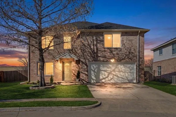 $323,000 | 904 Canary Drive, Saginaw, TX 76131