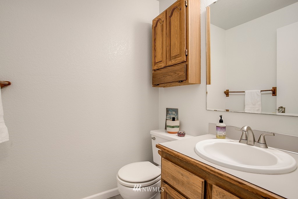 1882 Woods Road Southeast Port Orchard, WA 98366 - Photo 17 of 30 Gallery Image 17