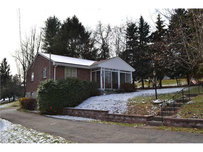 623 McCombs Road Venetia, PA 15367 - Photo 2 of 22 Exterior Front.