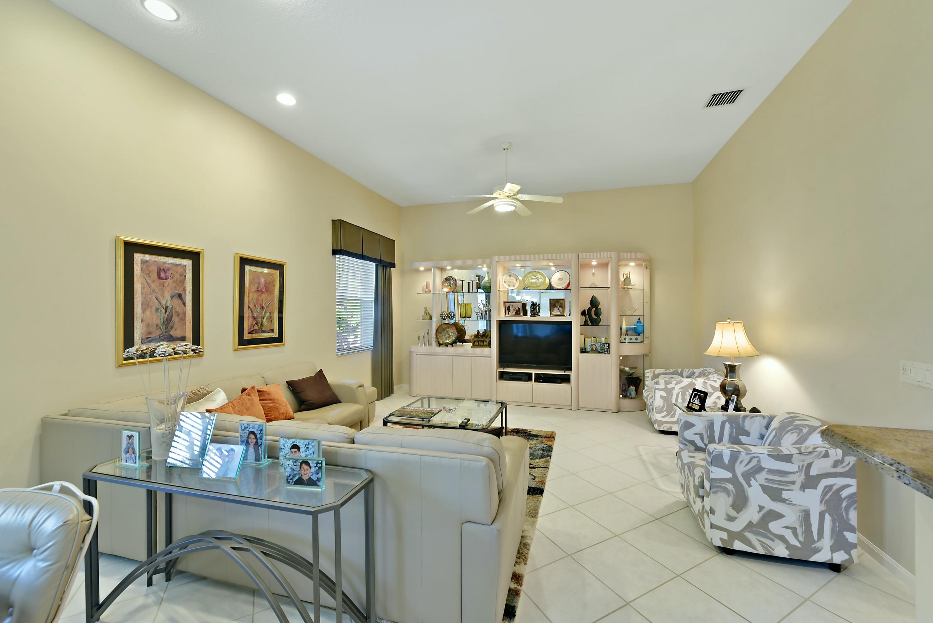 6549 Garde Road Boynton Beach, FL 33472 - Photo 14 of 59 tempImagexQH3Hn