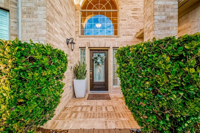 $685,000 | 11711 Lismore Lake Drive, Cypress, TX 77429