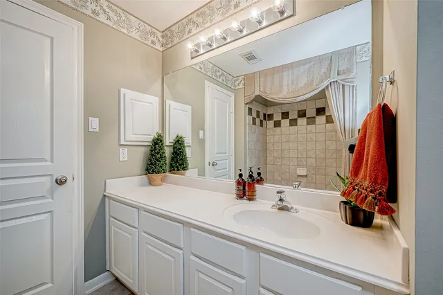 $685,000 | 11711 Lismore Lake Drive, Cypress, TX 77429