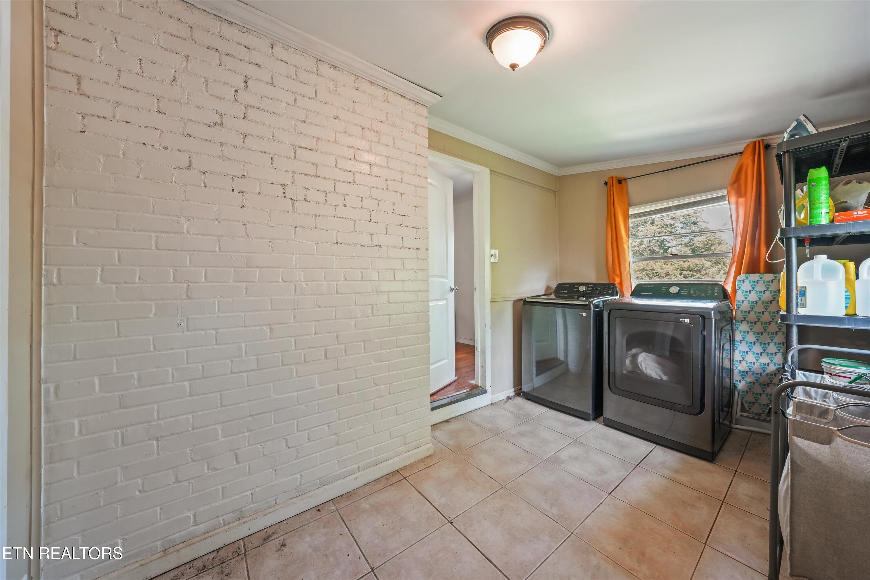 155 Kentucky Avenue Oak Ridge, TN 37830 - Photo 17 of 37 17-155 Kentucky Ave 23