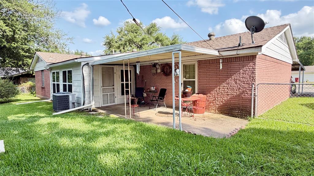 309 Glen Oaks Road Bonham, TX 75418 - Photo 19 of 23