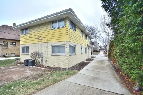 $424,900 | 5727 West Wisconsin Avenue, Unit 5729, Wauwatosa, WI 53213