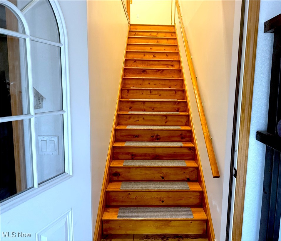 8362 Riverside Drive Novelty, OH 44072 - Photo 37 of 49 Stairway to 2nd flr of building