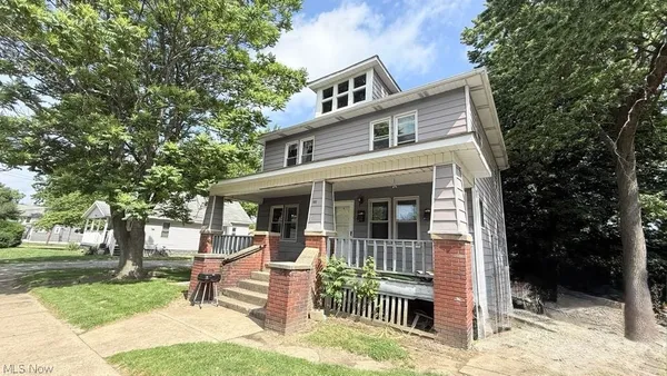 $800 | 1083 Stroman Avenue, Unit A, Akron, OH 44306