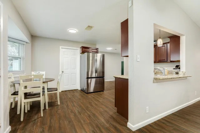 $252,000 | 239 Lakewood Drive, Clute, TX 77531