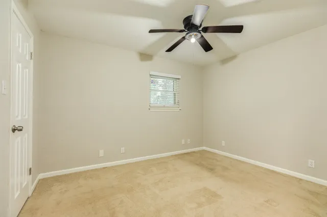 $252,000 | 239 Lakewood Drive, Clute, TX 77531